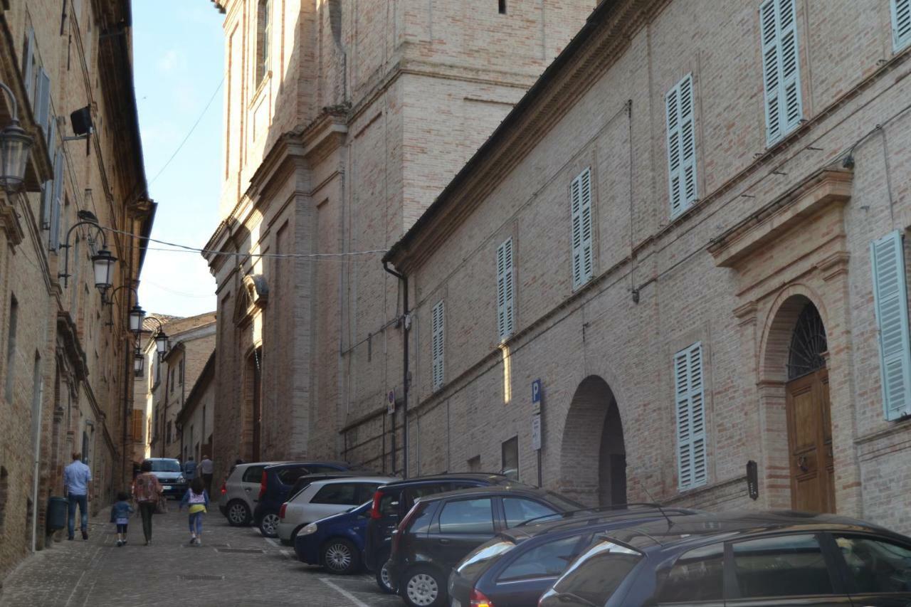Palazzo Roberti Hotel Monte San Giusto Ngoại thất bức ảnh